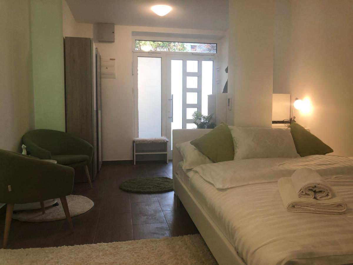 Luxury Central Studio Under The Castle Apartment Ljubljana Exterior photo